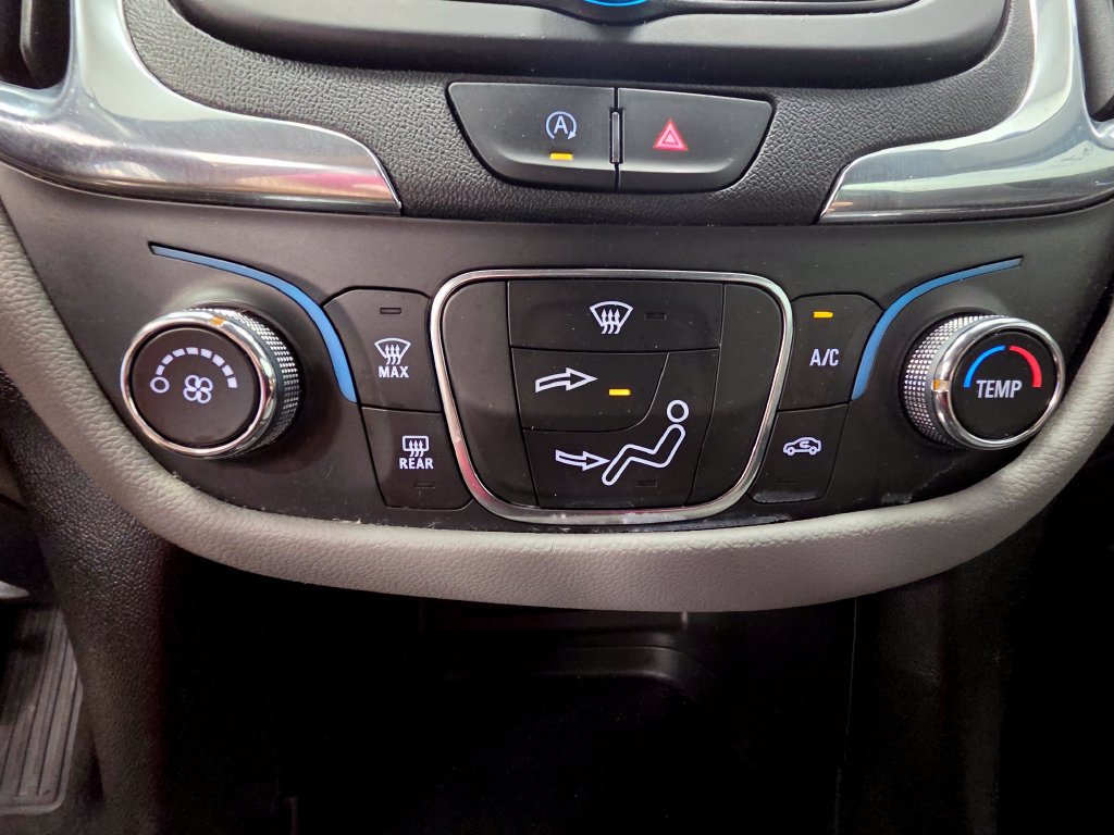 Used 2023 Chevrolet Equinox LS FWD image 16