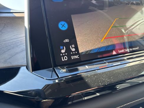 New 2026 Volkswagen Atlas SE image 30