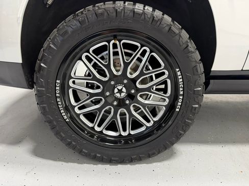 Used 2023 GMC Yukon XL Denali Ultimate image 21