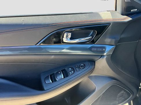 Used 2023 Nissan Maxima SR w/ Sport Mat Group FWD image 18
