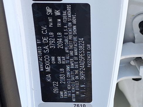 Certified 2023 Kia Forte LXS image 25