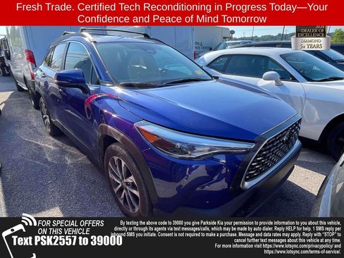 Used 2023 Toyota Corolla Cross XLE w/ Convenience Package AWD/4WD image 1