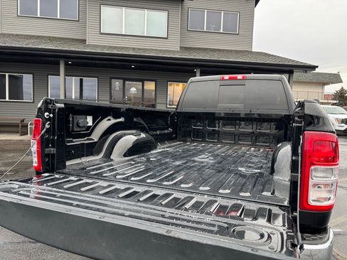 Used 2022 RAM 2500 Tradesman image 11