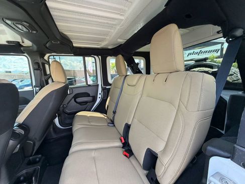 Used 2021 Jeep Wrangler Unlimited Sport AWD/4WD image 26