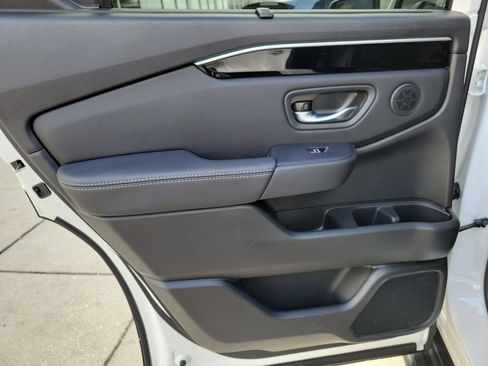 Certified 2026 Honda Pilot EX-L image 14