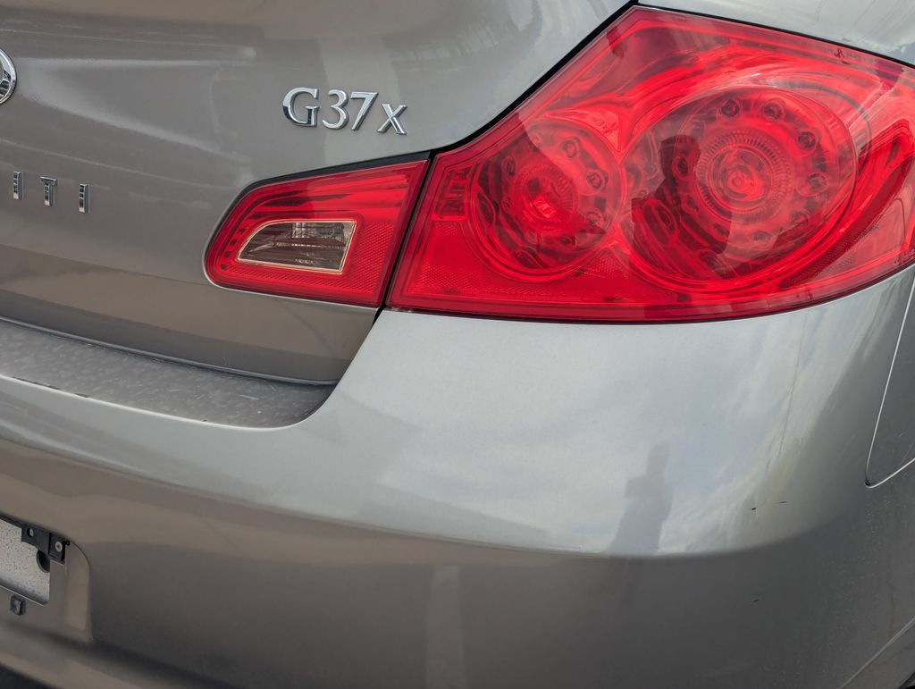 Used 2009 INFINITI G37 x Sedan w/ Premium Pkg AWD/4WD image 5