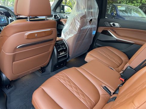 New 2027 BMW X7 M60i AWD/4WD image 16
