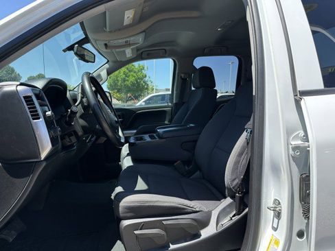 Used 2019 Chevrolet Silverado 1500 LT AWD/4WD image 11