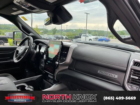New 2026 RAM 2500 Laramie AWD/4WD image 29
