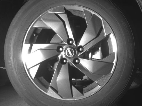 Used 2025 Nissan Rogue SV FWD image 13