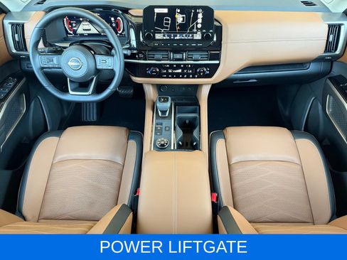 Used 2025 Nissan Pathfinder Platinum AWD/4WD image 25