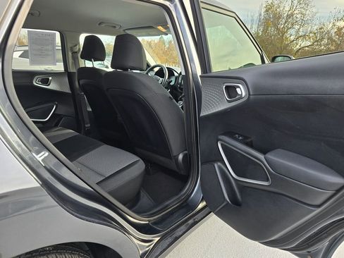 Certified 2023 Kia Soul LX w/ Option Group 015 image 19