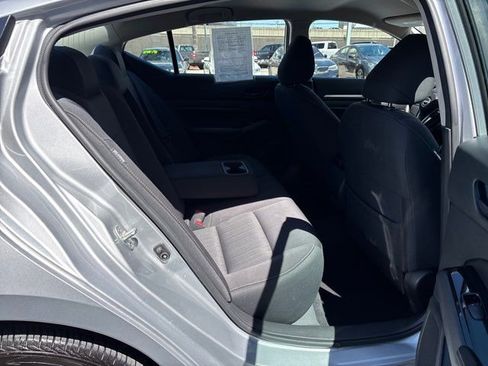 Used 2023 Nissan Altima 2.5 SV image 38