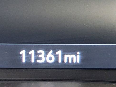 Used 2025 Chevrolet Blazer LT image 8