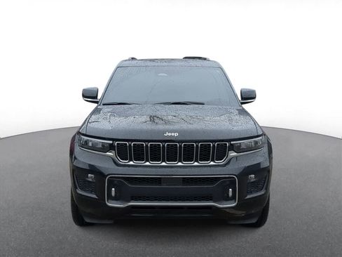 Certified 2024 Jeep Grand Cherokee Overland w/ Luxury Tech Group IV image 3