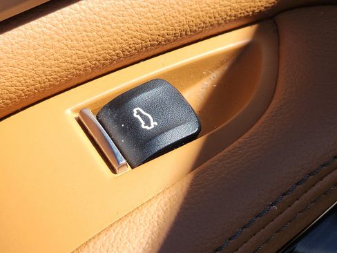 Used 2019 BMW X5 xDrive40i w/ Premium Package 2 image 28