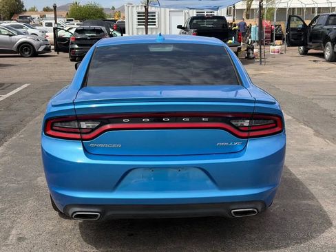 Used 2015 Dodge Charger SXT RWD image 8
