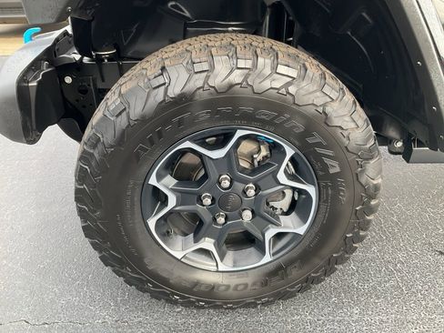 Used 2023 Jeep Wrangler Unlimited Rubicon 4xe image 23