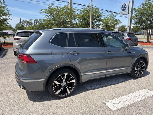 Used 2022 Volkswagen Tiguan SEL R-Line image 15