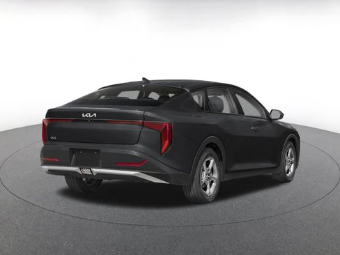 Used 2026 Kia K4 FWD image 2