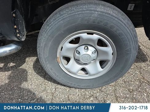 Used 2023 Toyota Tacoma SR AWD/4WD image 6