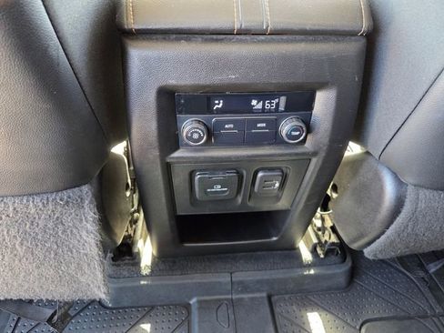 Used 2019 Chevrolet Traverse RS w/ LPO, Floor Liner Package image 16