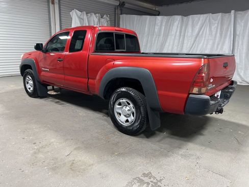 Used 2013 Toyota Tacoma PreRunner image 5