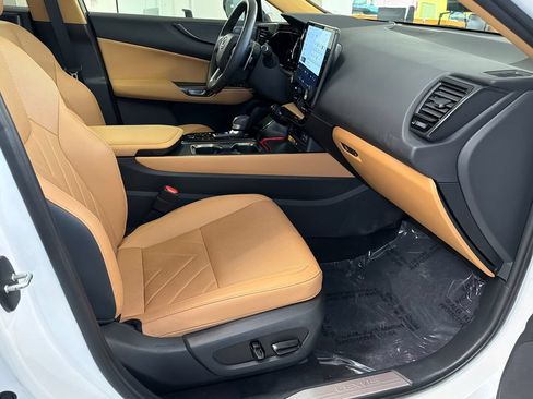 Used 2024 Lexus NX 350 AWD w/ Vision Package image 11
