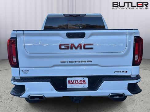 Used 2024 GMC Sierra 1500 AT4 w/ Technology Package image 4