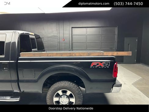 Used 2013 Ford F250 Lariat w/ Lariat Interior Pkg image 35