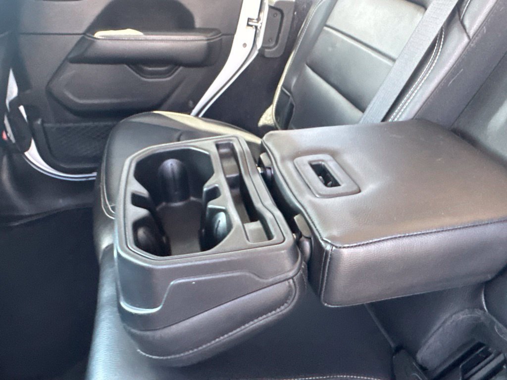 Used 2018 Jeep Wrangler Unlimited Sahara AWD/4WD image 61