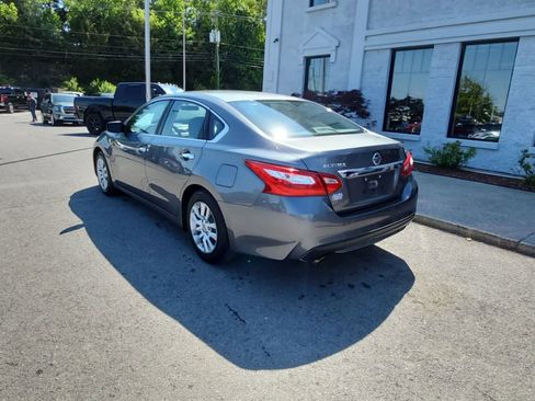Used 2016 Nissan Altima 2.5 image 3