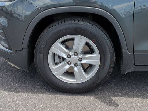 Certified 2020 Chevrolet Trax LS FWD image 30