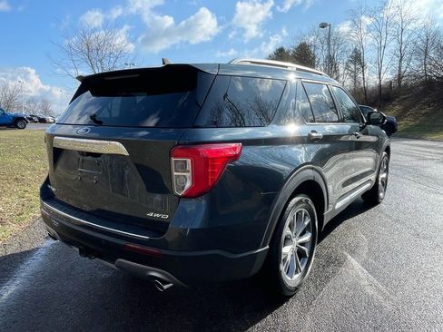 Used 2022 Ford Explorer Limited w/ Equipment Group 301A image 3
