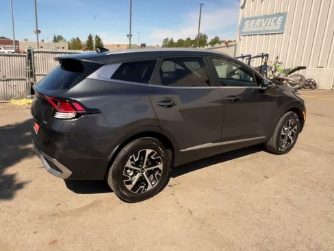 Used 2025 Kia Sportage EX AWD/4WD image 15