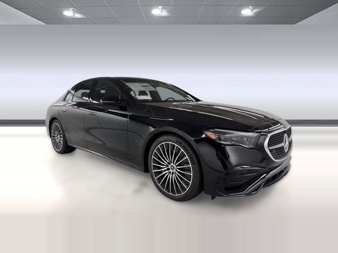 New 2026 Mercedes-Benz E 450 4MATIC Sedan image 7