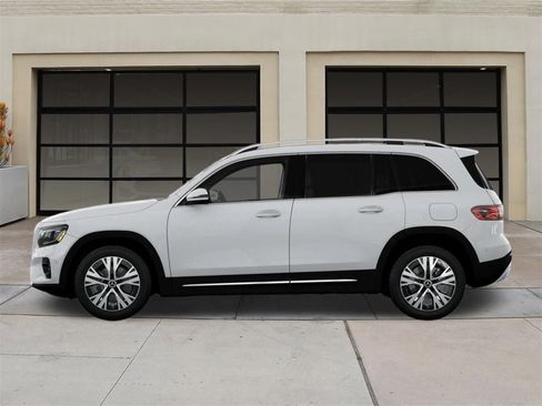 New 2025 Mercedes-Benz GLB 250 image 35