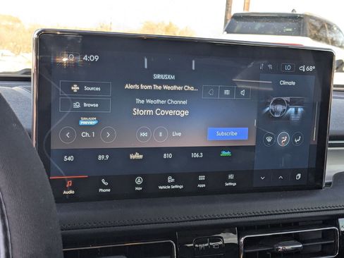 Used 2023 Lincoln Nautilus AWD w/ Premium Package image 15