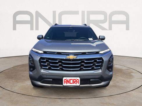Used 2025 Chevrolet Equinox LT w/ Convenience Package II FWD image 6