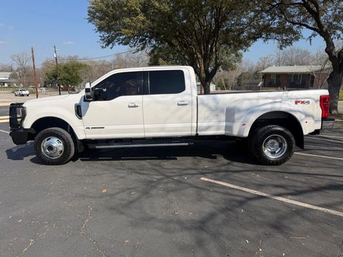 Used 2018 Ford F350 Lariat w/ Lariat Ultimate Package image 8