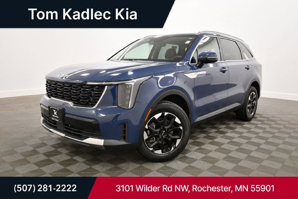 Certified 2024 Kia Sorento S AWD/4WD image 1