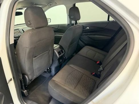 Used 2019 Chevrolet Equinox LT FWD image 30