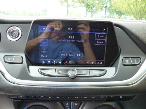 Used 2021 Chevrolet Blazer LT FWD image 28