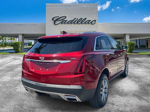 Certified 2023 Cadillac XT5 Premium Luxury image 3