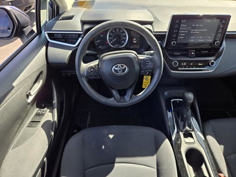 Used 2020 Toyota Corolla LE image 12