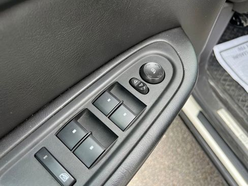 Used 2014 GMC Acadia SLT image 15