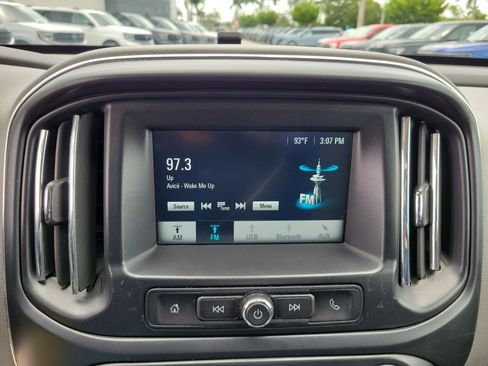 Used 2018 Chevrolet Colorado W/T w/ WT Convenience Package RWD image 22