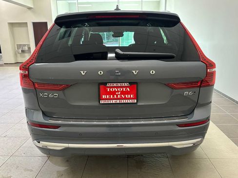 Used 2022 Volvo XC60 B6 Inscription w/ Climate Package image 5