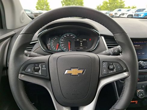 Certified 2022 Chevrolet Trax LT w/ LT Convenience Package AWD/4WD image 20