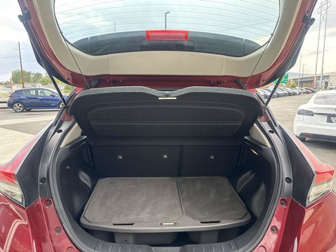 Used 2020 Nissan Leaf SV w/ Protection Package FWD image 18